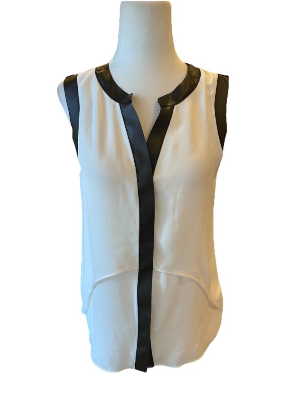 Bar 111 Black And White Flowy Sleeveless Top Faux Leather Trim Size XS